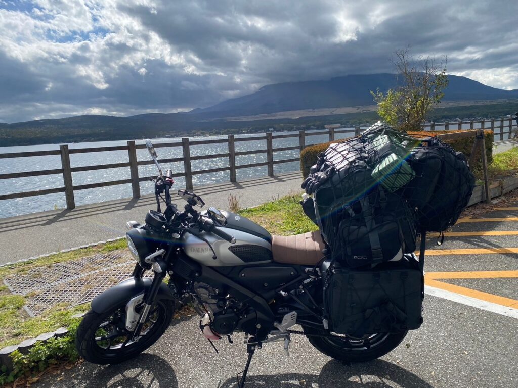 山中湖とXSR155